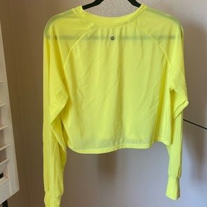 Buffbunny yellow long sleep crop top with thumb holes